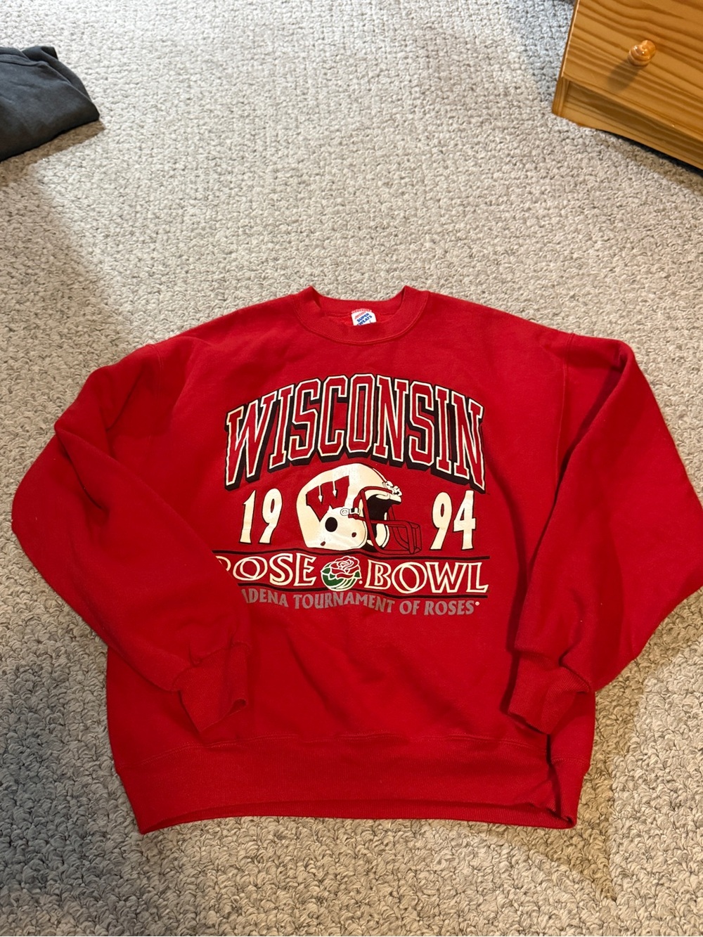 Jerzees Red Wisconsin 1994 Rose Bowl Crewneck Sweatshirt